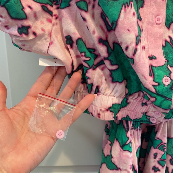 NWOT Chelsea28 Dress Puff Sleeve Side Cut-Out Organic Cotton Blend - Picture 11 of 14